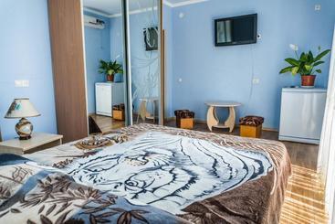 هاستل Guest House Naazove