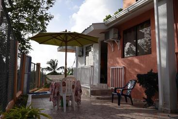 Общежитие Marcia`s Place