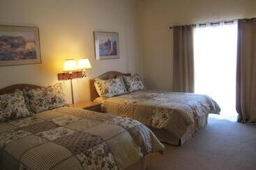 הוסטל Stage Stop Inn