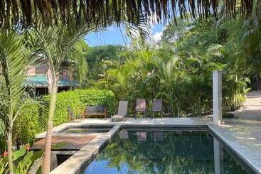 هتل آپارتمان Ohana Villas