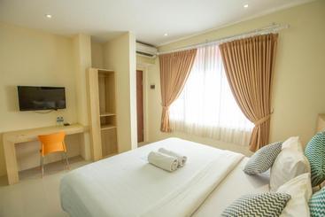 הוסטל La Orein Residence