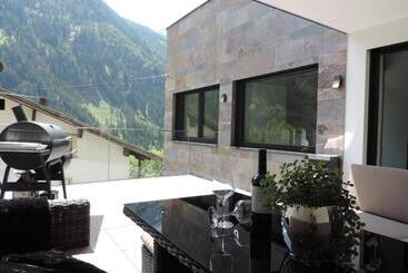 Aparthotel Adrenalin