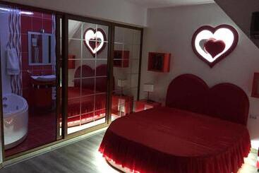 מלון דירות Lombardi Family