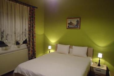 پانسیون Apartments Villa Svetlana