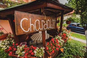 پانسیون Prenociste Chardak
