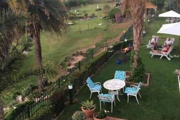 پانسیون Oewerpalms View