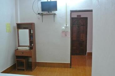 پانسیون Phonephithak Guesthouse