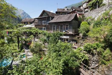 پانسیون Rustici Della Verzasca Ferien Wohnungen