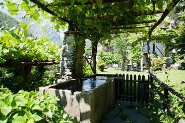 پانسیون Rustici Della Verzasca Ferien Wohnungen