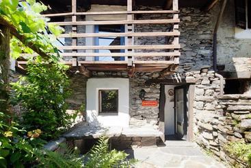 پانسیون Rustici Della Verzasca Ferien Wohnungen