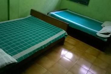 پانسیون Xavier Guest House
