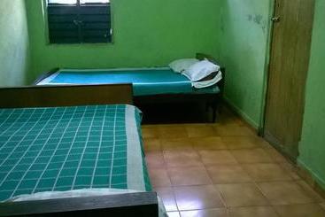 پانسیون Xavier Guest House