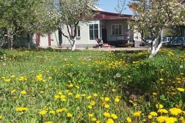 پانسیون Guesthouse Kishimzhan