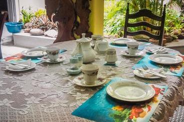 پانسیون Shammie Guest House