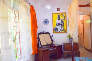 پانسیون Shammie Guest House