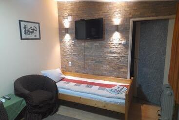 פנסיון Guest House Mirijevski Konak