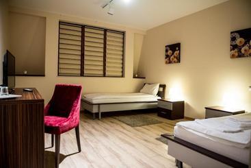 پانسیون Luxe Stay