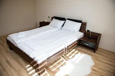 پانسیون Luxe Stay