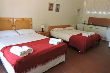 בית מלון כפרי Savanna Guest Farm