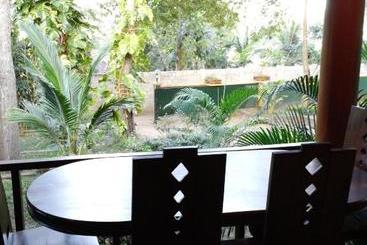 ペンション Eden Reverie Deluxe Rooms And Spa