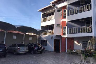 פנסיון Pousada Castelinho