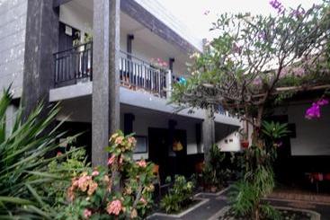 پانسیون Tirta Yoga Inn