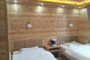 هتل Jinguan Renjia Farm Stay