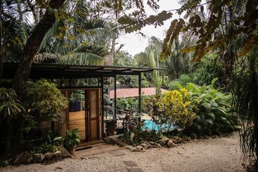 پانسیون Believe Surf & Yoga Lodge Santa Teresa