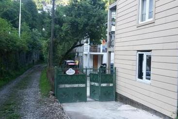 پانسیون Guest House 118 In Kvariati