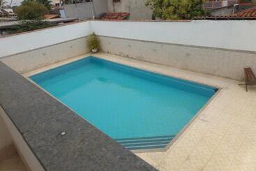 ペンション Kazaya Pousada