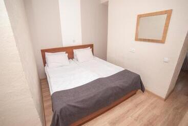 ペンション Popock Dilijan 1