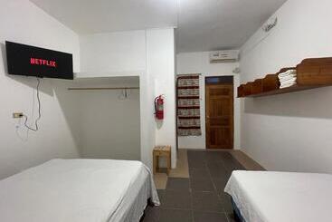 پانسیون Casa De Huespedes Darling