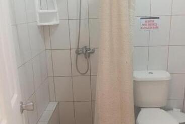 بنسيون Hostal Julia