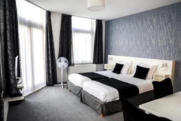 Tracotel Inn