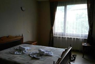 پانسیون Guest House Raffe