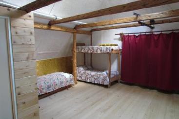 膳宿费 Joe's Place