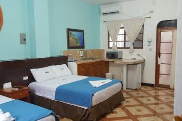 هتل Coloma Galapagos