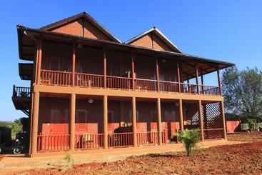 هتل Pindaya Farm House