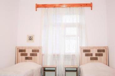 پانسیون Guest House Nataly