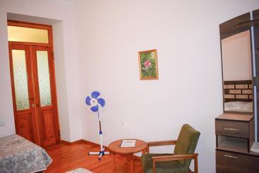 پانسیون Guest House Nataly