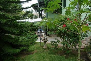 پانسیون Lodge Takini 4