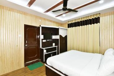 پانسیون Surbhi Guest House