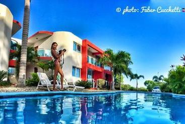 Agua Del Caribe