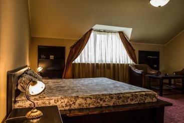 فندق صغير Sem