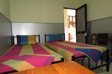 تختخواب و صبحانه Satyodaya Educational Training Centre