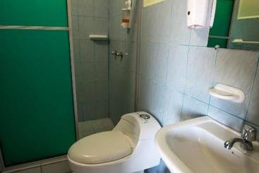 پانسیون Hostal Andry