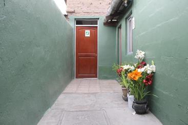 پانسیون Hostal Cali