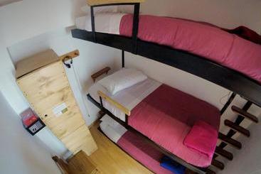 پانسیون Hostal De La 57
