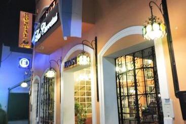 پانسیون Hostal Las Carretas