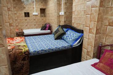 پانسیون Mirage